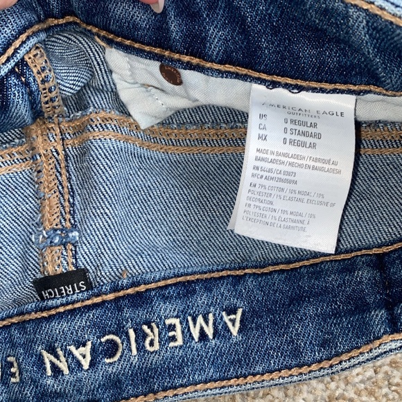 High Waisted Mom Jeans from American Eagle - Picture 5 of 5